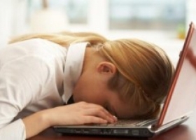 Áp dụng phương pháp “Ngủ đúng - Ngủ sạch” khi nghỉ trưa ở văn phòng để không xấu da, hỏng dáng